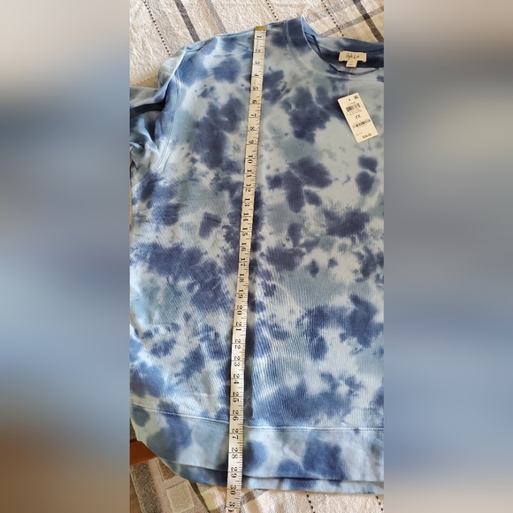 STYLE & CO BLUE TIE DYE CREWNECK WITH SIDE SLITS - Picture 7 of 7